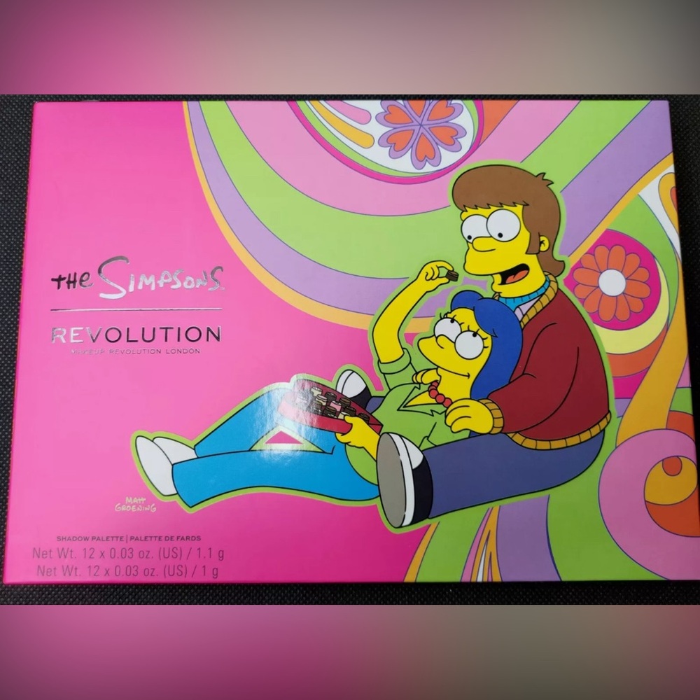 Makeup Revolution X The Simpsons 24 Eyeshadow Palette